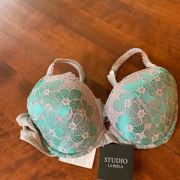 La Perla Other - La perla green and grey NWT lace bra